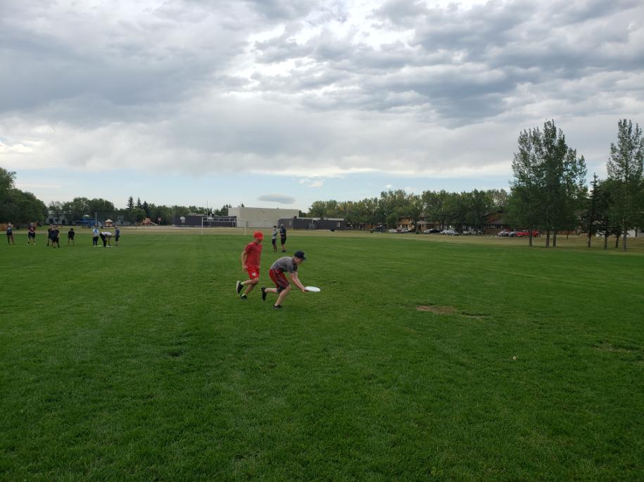 reginaultimate's tweet photo. Another amazing day at ultimate summer camp!!!
#ultimatesummer #frisbeeisfun #startearlystaylate https://t.co/OrRqx3X5e2