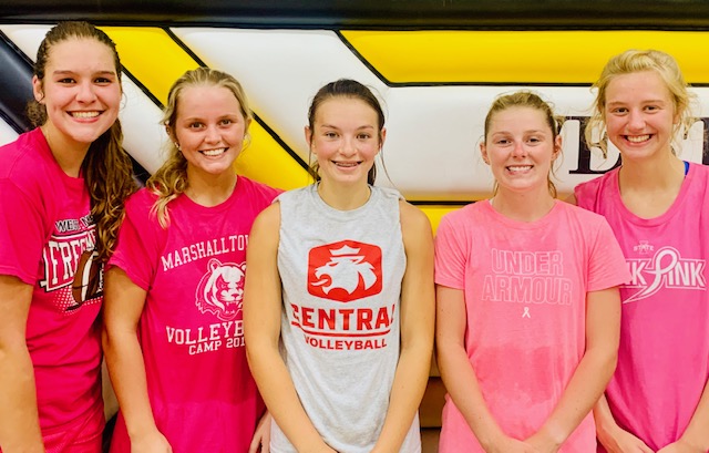 WMTrojanVball's tweet photo. Grateful for the large numbers our 2020 WM Trojan Volleyball squad has this year--31 ladies led by 9 seniors and 5 returning letter winners. Here's to a successful season ahead of us--follow us along the journey where Unity=Strength🏐💪. #WMTrojanVB2020 #UnityEqualsStrength https://t.co/YPen4mdAzO