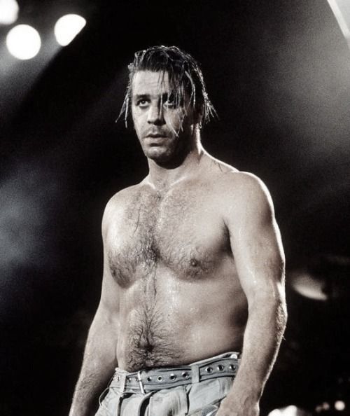 Sochli yosh mushuk Semiz anal dildo porno