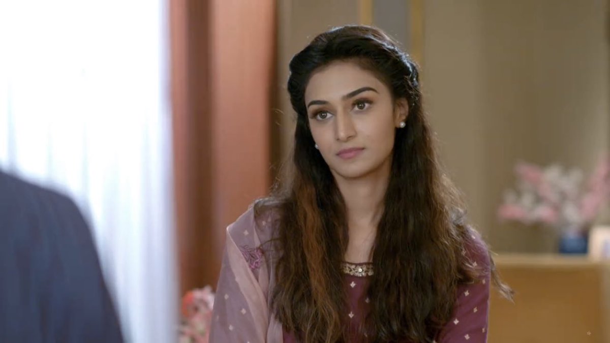 Bajaj asked  #Prerna how she knows that he has forgotten the passport.  #Prerna said that she has been living with him for the past 8 yrs&aware of it.Bajaj said that at times he does that intentionally to check whether she remembers #PreRish #EricaFernandes #KasautiiZindagiikay
