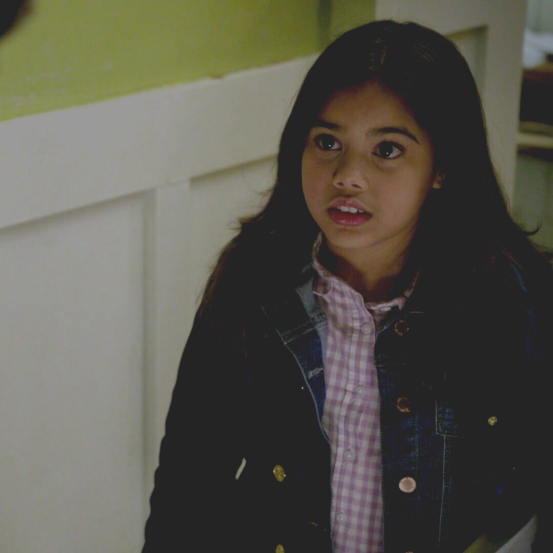 María de Jesús Russo. 

an original character crafted for the wizards of waverly place verse, max’s socally awkward fraternal twin, narnia nerd, mortal, waitress at the sub shop. 

#BabyKoala.