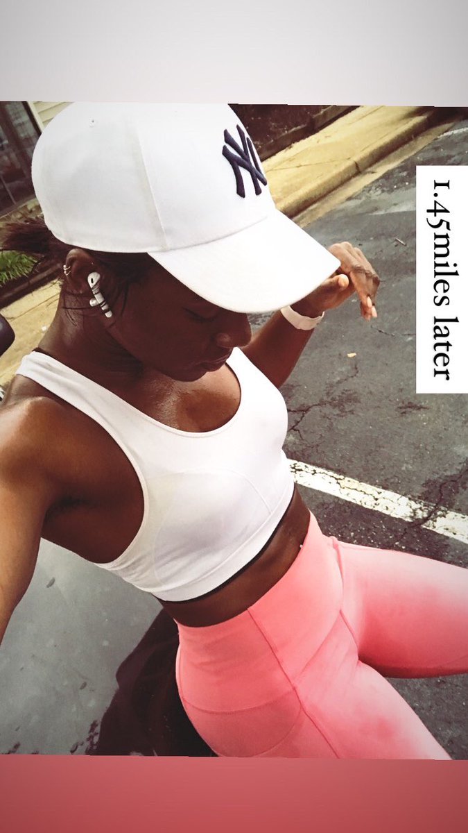 FlomoFit's tweet photo. Woah child went on my first road run! Man the struggle was real, but glad I did it!
#roadruns #nikerunning #quickandeasyrun #workinonmyendurance https://t.co/kOrh3C6j6E