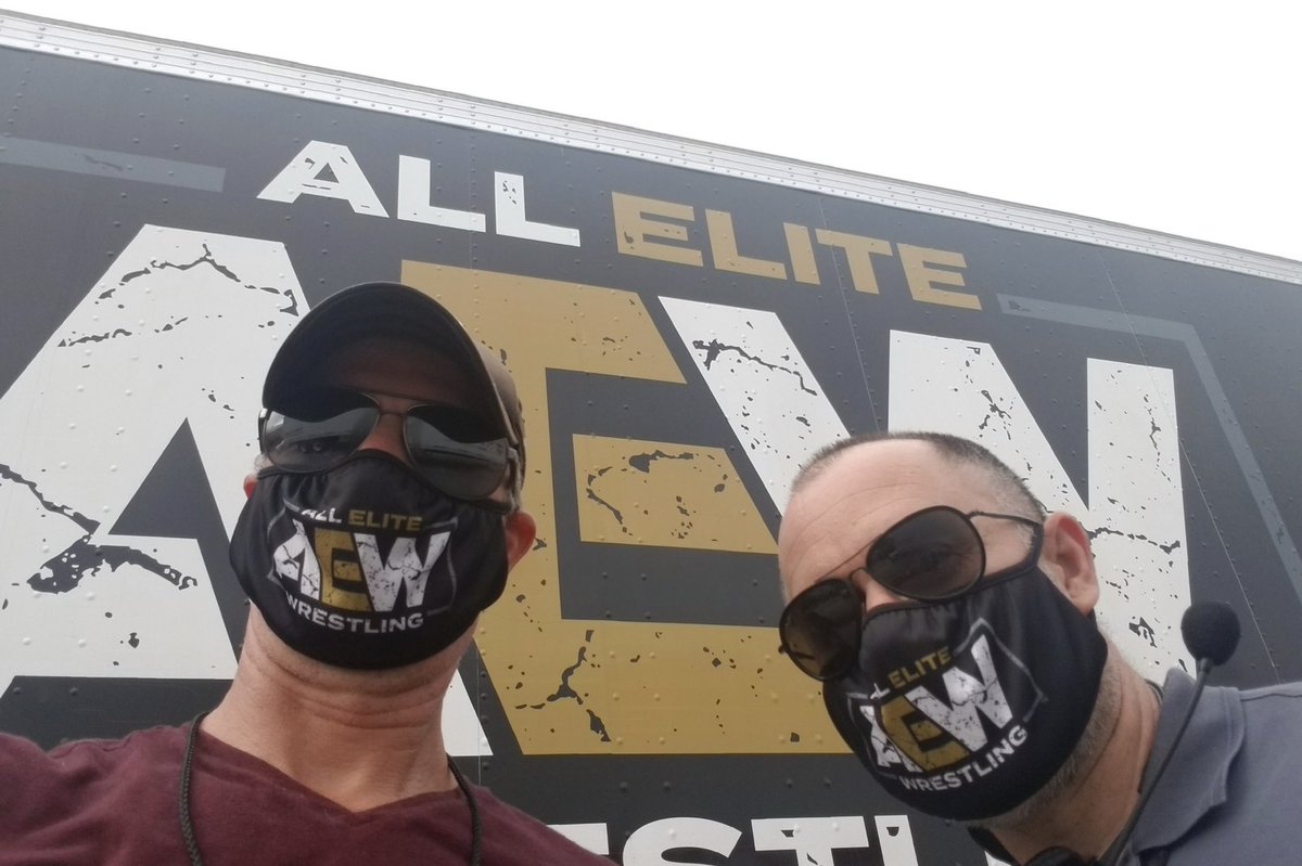 szele1's tweet photo. In honor of tag team appreciation night! @Jeffrey_Strauss #AEW #eliteproduction https://t.co/dR5u5DURXQ
