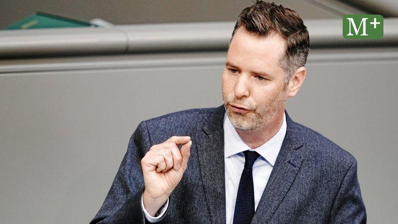 Die Umsetzung der Mehrwertsteuersenkung kostet die Wirtschaft Milliarden. Zu diesem Schluss kommt ein Gutachten im Auftrag der FDP. morgenpost.de/wirtschaft/art…