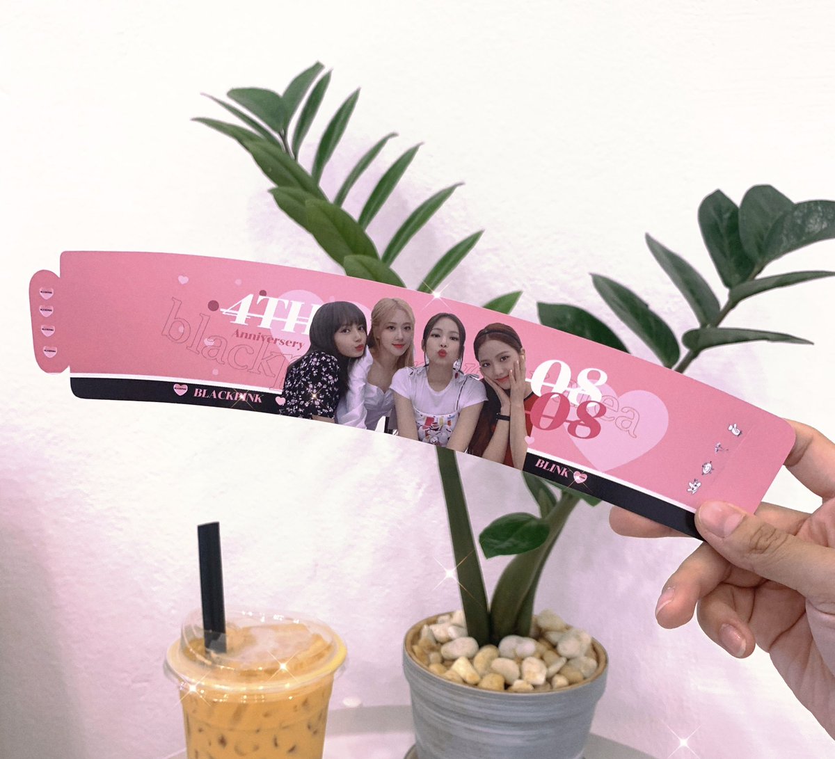 npbplili's tweet photo. #staywithyouBP4TH 🖤💗
by @Darling_327
#BLACKPINK4thANNIVERSARY
#FOUReverWithBLACKPINK
#Togethertea https://t.co/8gDsSW89CK