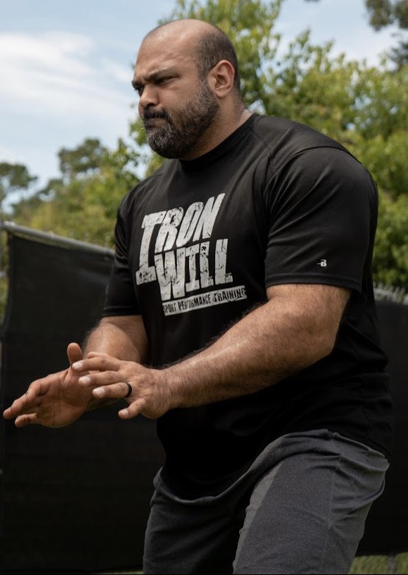 IronWillSC's tweet image. OL don’t start the fight, but they know how to finish it💯 #Tension #Leverage #HandPlacement #Stance #IronWillFam #OL