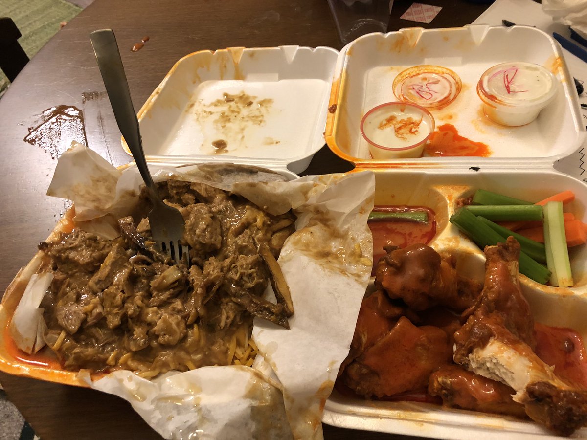 Told y’all mofux I was gonna get #wap #wingsandpoutine <a href="/MeghanIsAJoke/">Meghan DePonceau</a> <a href="/jeremypysher/">Rhubarb Pysher</a>