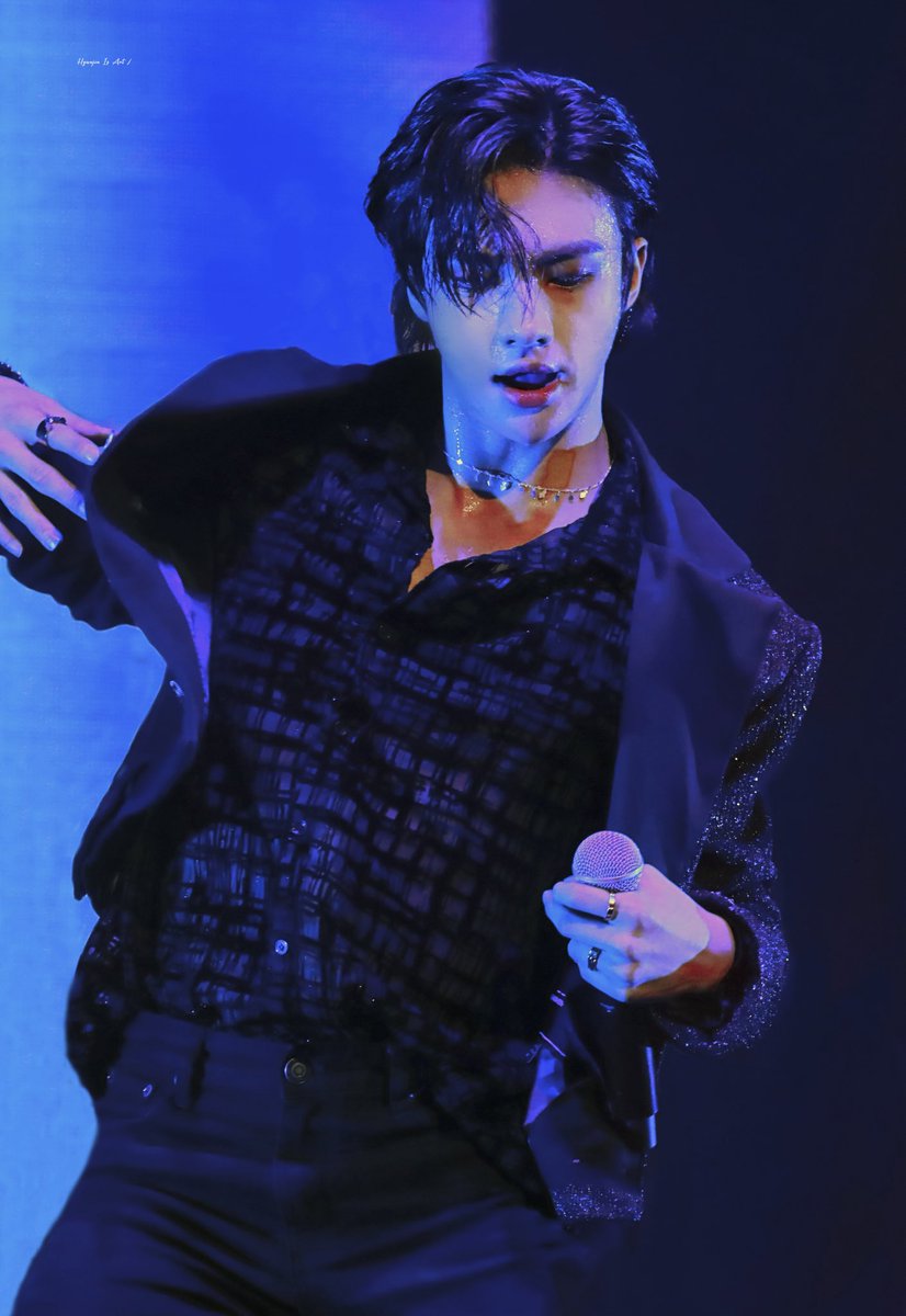 a thread of hyunjin& #39;s black hair bc i know we all miss it