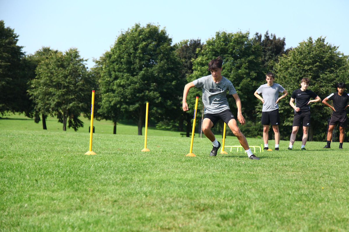 mtfcmfa's tweet photo. 🏃‍♂️ | Another fantastic pre-season fitness session completed with our MFA squad yesterday. Twenty lads all working hard despite the hot weather! 

Lads are looking sharp ahead of some games at the end of the month 💪

Well Done All!   👏 https://t.co/fbbJCNlZ6v