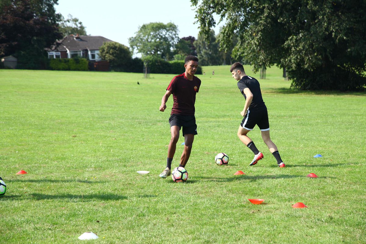 mtfcmfa's tweet photo. 🏃‍♂️ | Another fantastic pre-season fitness session completed with our MFA squad yesterday. Twenty lads all working hard despite the hot weather! 

Lads are looking sharp ahead of some games at the end of the month 💪

Well Done All!   👏 https://t.co/fbbJCNlZ6v