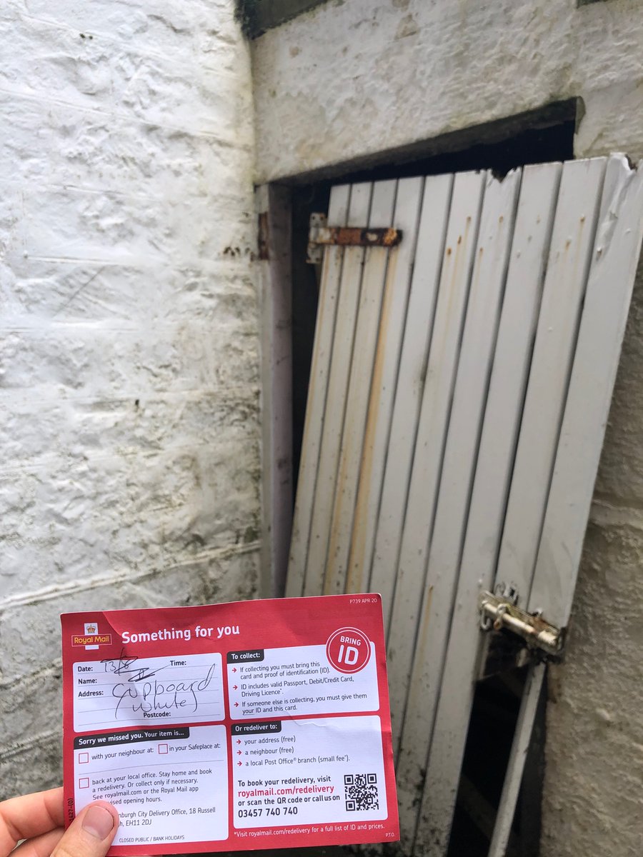 Tim_Schilling's tweet photo. @RoyalMail @RoyalMailHelp yo guys wtf!? This is unacceptable https://t.co/gkxeeNGkVK