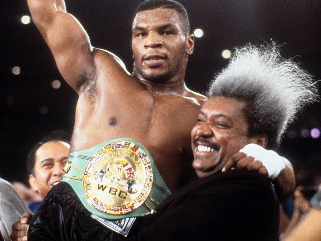 Tyson rose to fame in the 1980s by becoming the youngest boxer to hold a heavyweight title, winning his first one in 1985 at just 20 years of age. Most of Tyson’s wins were by knockout which was incredible and naturally, he was compared to the great Muhammad Ali.