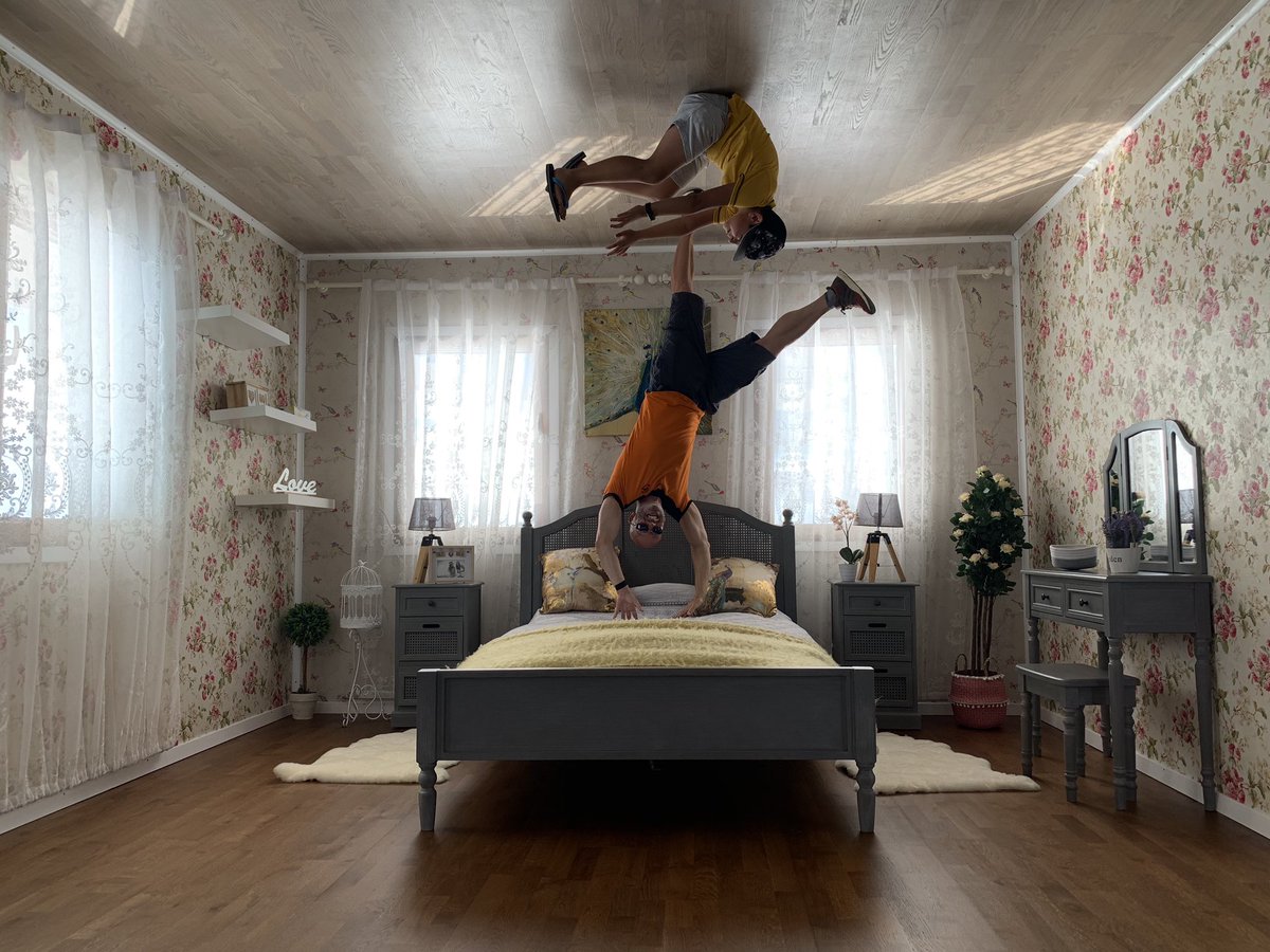 Next week at abs we will practice the ‘handstand little person hold’
My core will ache for days after learning this