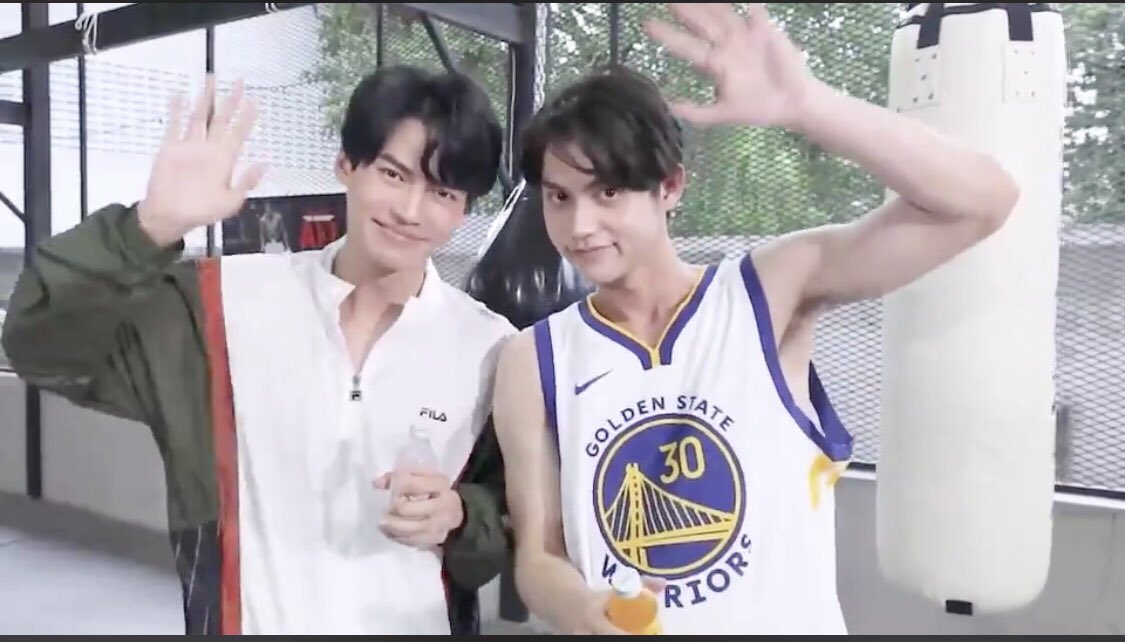 itspapiiB's tweet photo. So many contents for today!! 😍😍 #BrightWinNation make some noise!! 😎😎 Let the haters kill themselves. 🔪🔪🔪

#BrightWinxSUDSAPDA #BrightWin #bbrightvc #winmetawin #STILL2GETHER https://t.co/x5F0syYn9G