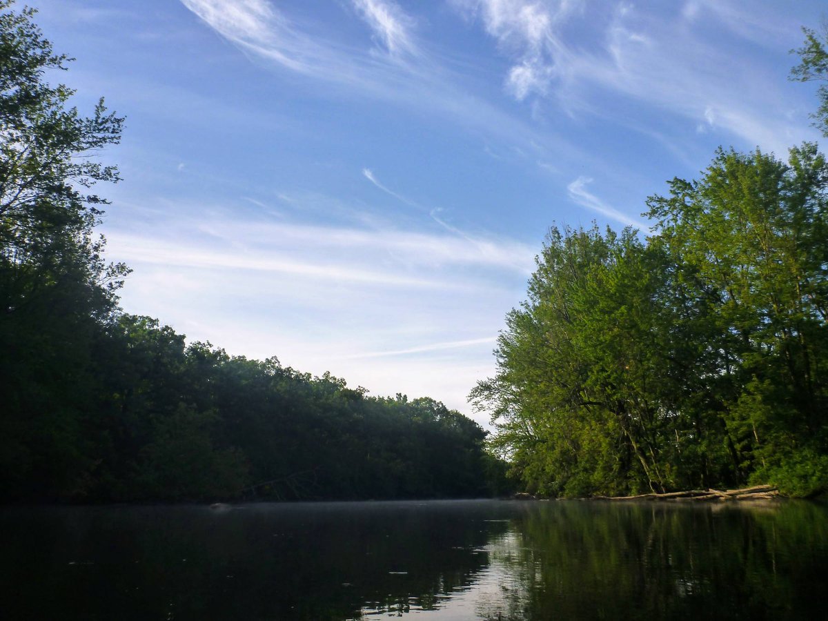 huron100's tweet photo. As we share our journey on the Huron River, we also hope to fundraise for the Huron River Watershed Council, which helps protect, preserve, and celebrate this waterway! Any and all donations are welcomed! If interested, you can donate here: https://t.co/10pj6RWdt3 #huron100 https://t.co/qf0u27yc0R