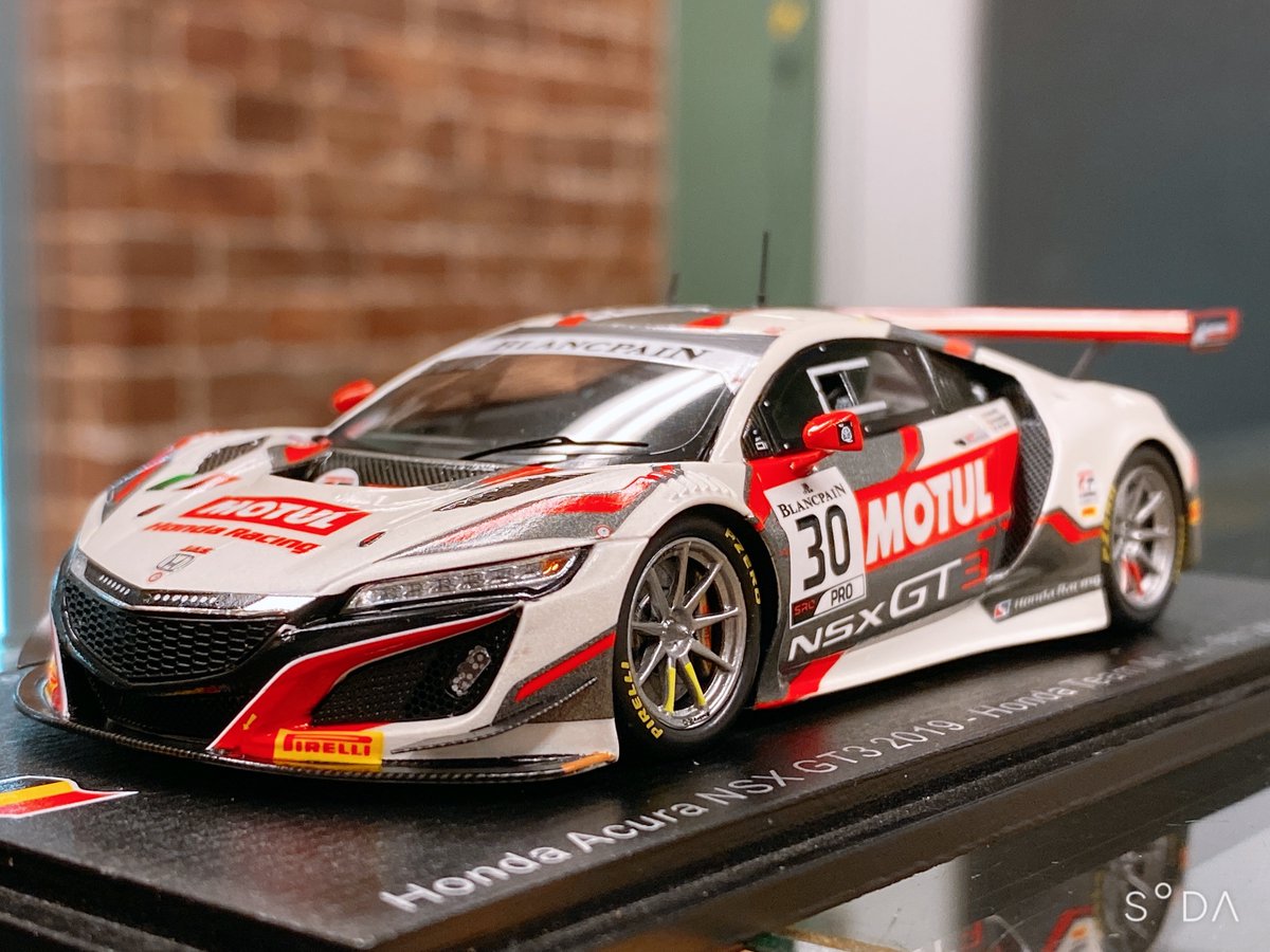 Spark 1/43 アキュラNSXGT3 ホンダチームモチュール スパ24時間
