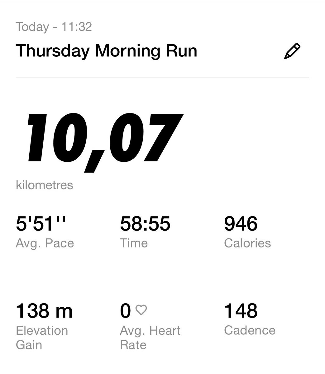 wizza06's tweet photo. My 1st 10k, I’m so happy... @RunningWithTum1 #RunningWithTumiSole this is how you deliver @KaizerChiefs ✌🏾✌🏾✌🏾 https://t.co/GWWsHkyCqM