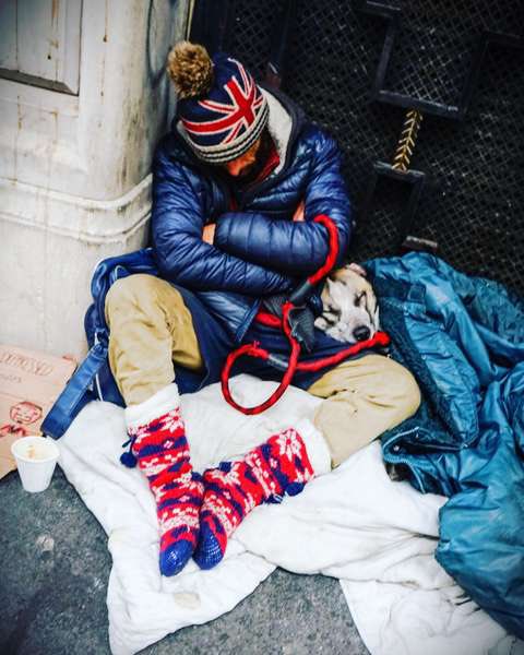 GlobalPhotopro's tweet photo. Shot this walking down the street in #London somewhat sad and poignant #homelessness #homeless #london #uk #british #ukhomeless #dogs #street @CanonUSAimaging @GettyCreativity @GettyImages @GettyReportage #sadness https://t.co/ru271Tj1b7