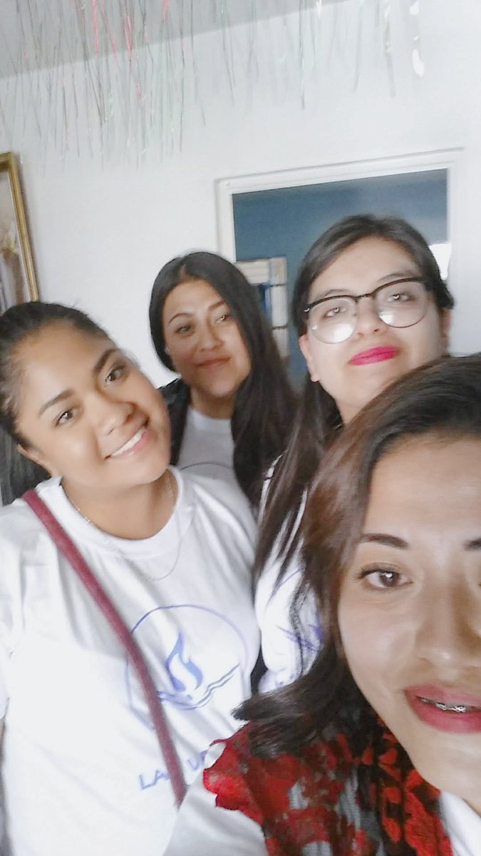 rbk0214's tweet photo. Hermosos recuerdos, que solo le pido a Dios nos permita a todos volver a vivirlos, junto a quien tanto nos ama.
#CaminataVirtualLLDM
#WeAreLight
#LaLuzDelMundo
#SantaCena2020 https://t.co/4YsbP5DxdY