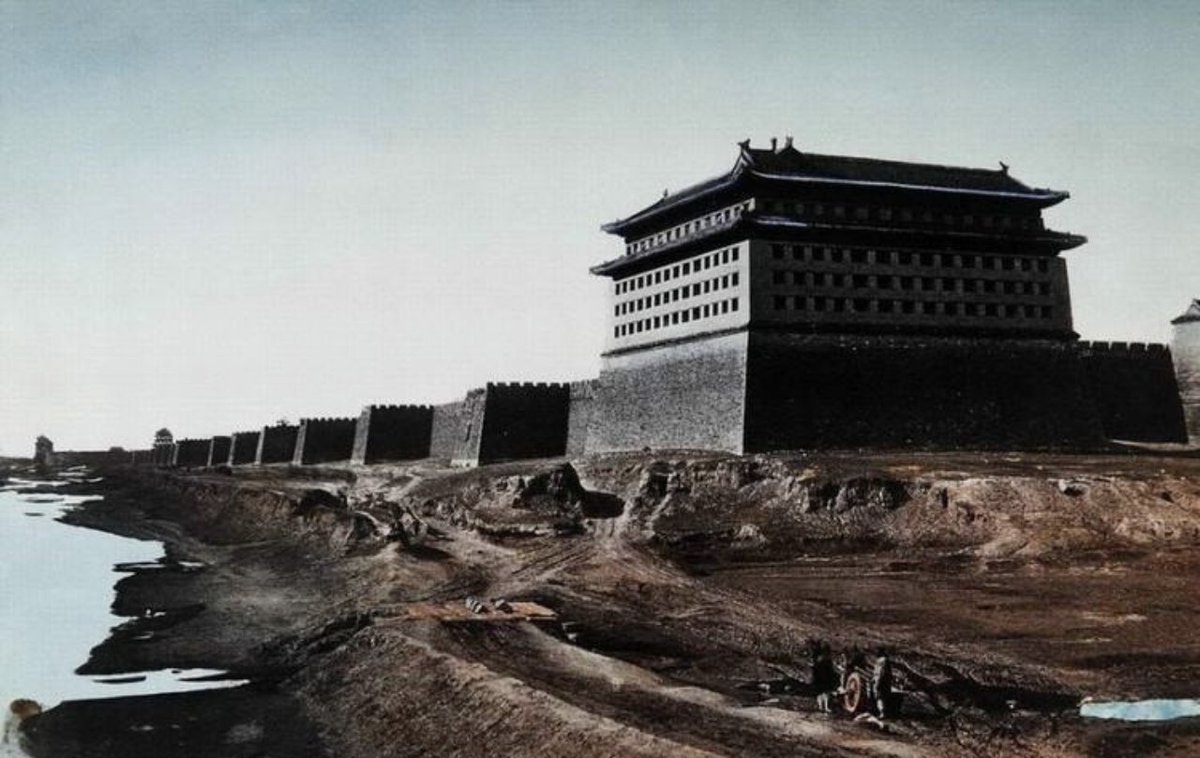 34/ On a more personal note, I first dug into this because I love old Chinese architecture and always wondered what happened to Beijing's city walls. Unexpectedly I fell into a Mao-subway-Soviet Union rabbit hole