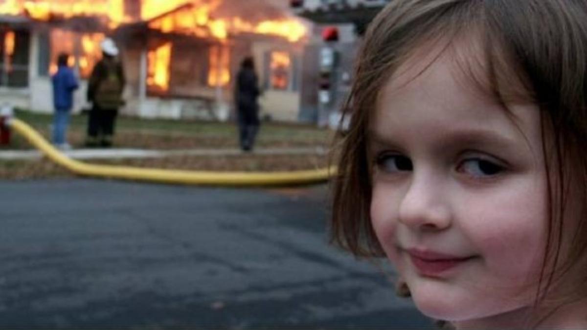 RubenMartinez's tweet photo. La nueva generación tiene un plan
- Leonor no será reina
- Trump no será presidente
- Se abolirá la propiedad privada
- El mundo será una fiesta https://t.co/YsXLy5s3xH