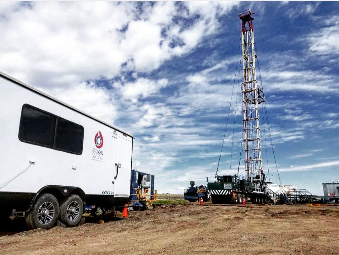 We have been chasing service rigs around the past few weeks doing well work overs and abandonments to it is nice to see rig crews going back to work 👍

#servicerig #oilfieldrentals #officetrailers #envirotrailers #combotrailers #lighttowers #portabletoilets