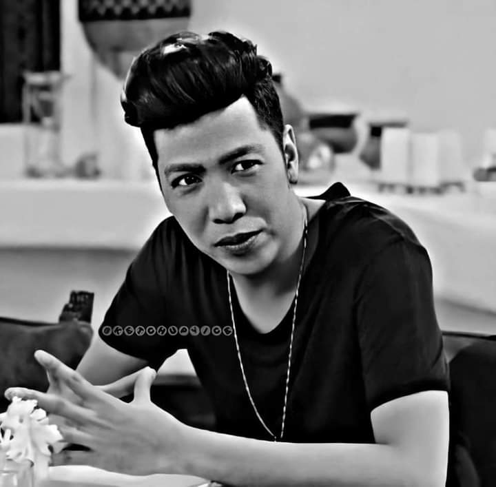 xoxo_vicerylle's tweet photo. Peter!!!!! Whyyyy u so pogi???! π #vicepogi #viceganda https://t.co/95z58Hi6i5