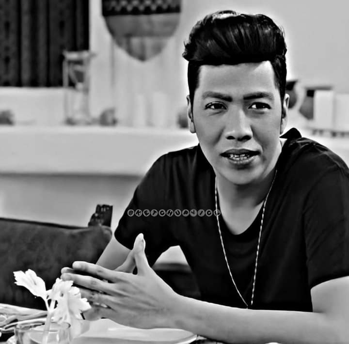 xoxo_vicerylle's tweet photo. Peter!!!!! Whyyyy u so pogi???! π #vicepogi #viceganda https://t.co/95z58Hi6i5