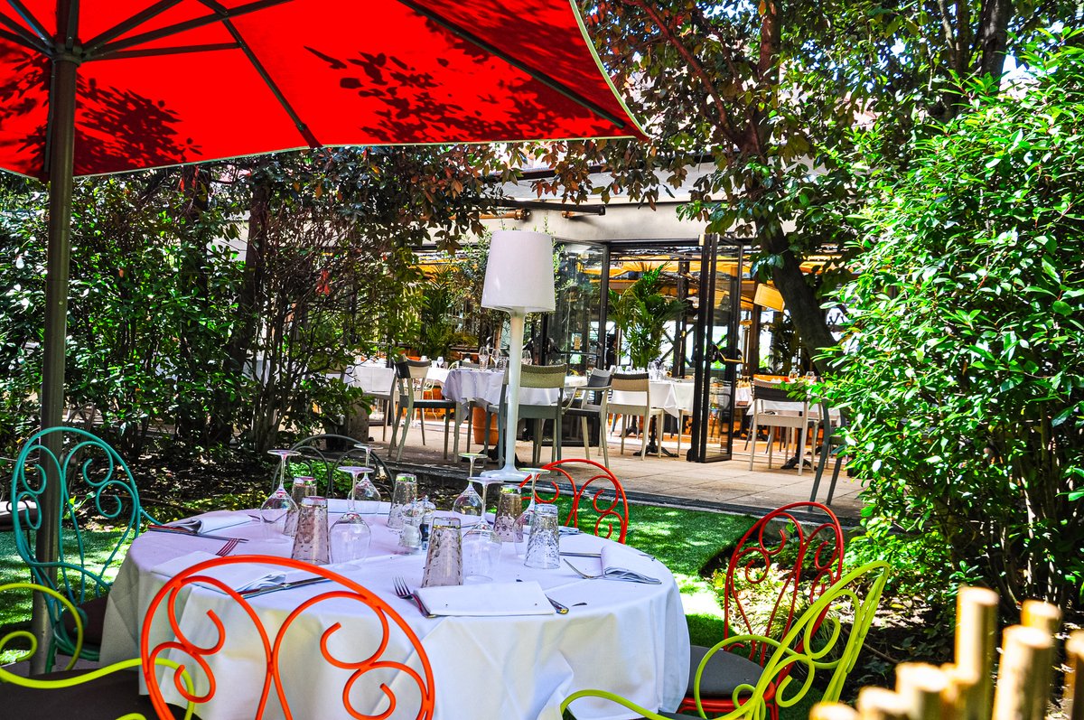 Un havre de paix aux portes de Paris
cafejatte.com/index.php