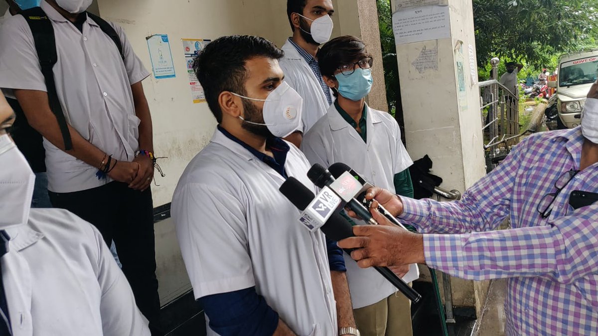Gujarat SFI Medical Students' Union tweet media