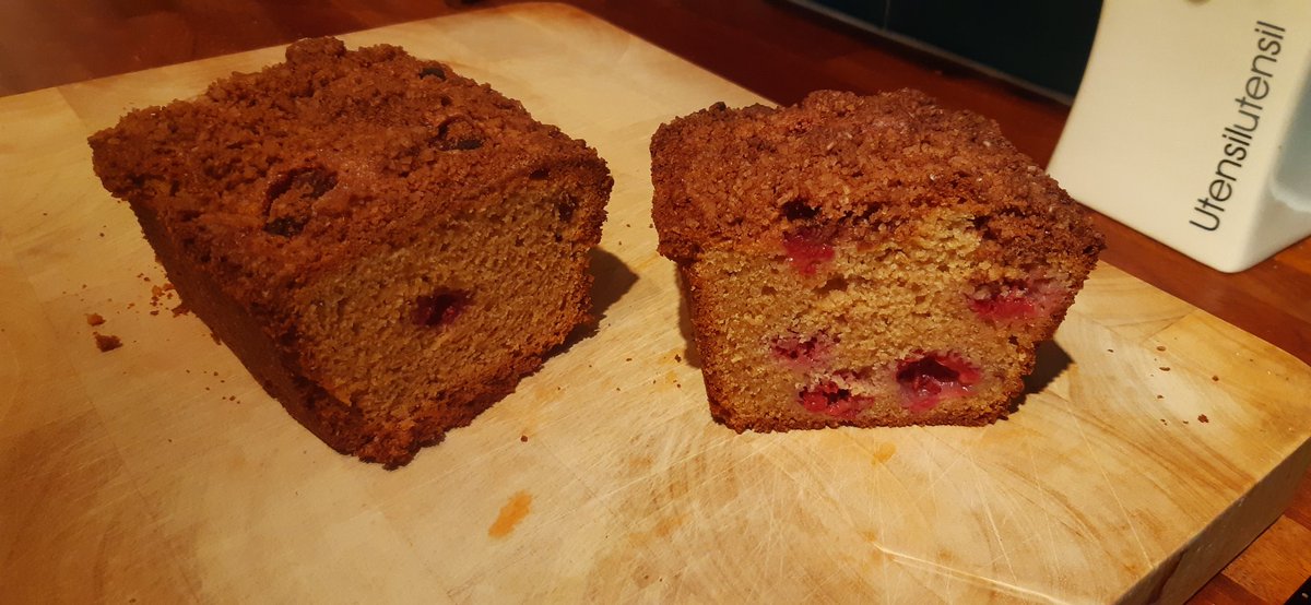 StefcormackStef's tweet photo. Good luck to all getting their A level results today! Interested in becoming a paramedic.....there's still time! @wlvuni @wlv_uni i've loved every minute! #hems #cakeisamust #Goodluck #alevel21strike https://t.co/NutQGU4y42