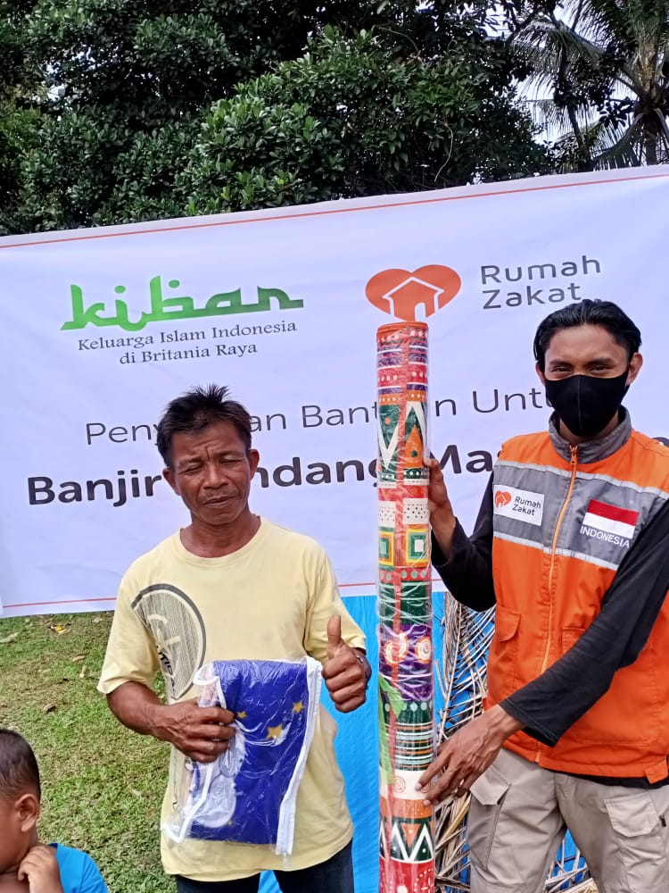 rumahzakat's tweet photo. #Kemanusiaan Yuk bantu mereka #DimulaiDariDonasiKita
Link Donasi : https://t.co/A2IKMfEDvO
#RumahZakat #RumahZakatAction #prayformasamba #BanjirMasamba #AksiKemanusiaan https://t.co/y8vkqMaruI