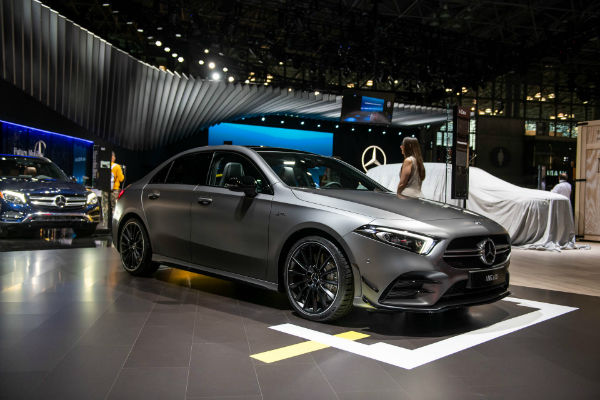 Mercedes benz class 2020. Мерседес а35 AMG. Mercedes Benz a class AMG 2020. A35 AMG sedan. Мерседес седан 2020.