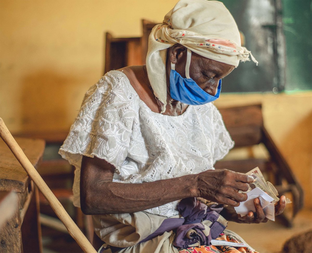 DileuTlodi's tweet photo. Have you read @christian_aid’s report #BuildingBackWithJustice? #Covid19 #Coronavirus

Here’s a handy summary from human rights blogger @ZoeBritnell Read it. Be inspired. Act!

https://t.co/n3Cu8k85H5 https://t.co/MpyU77hVzN