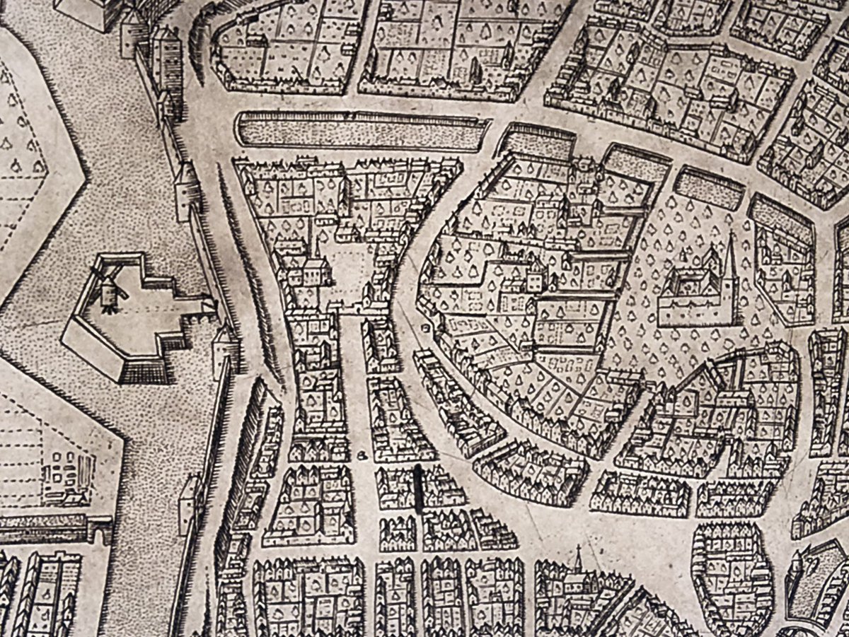 This isometric #map on a meeting room ceiling is the perfect distraction for the spatially interested. #FIG2020 #Utrecht