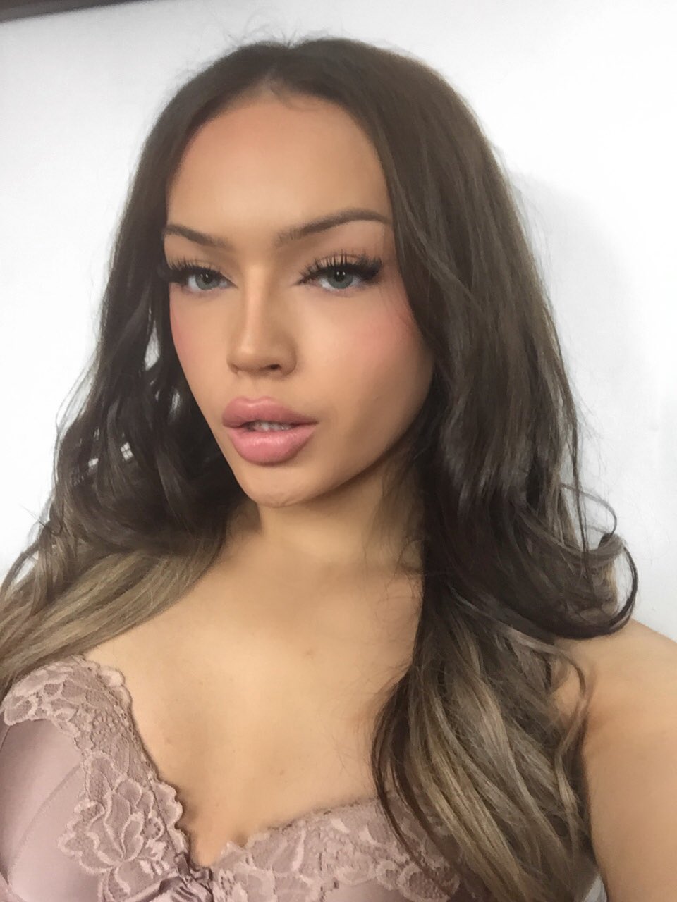 Emerald Isle Tgirls on X: 