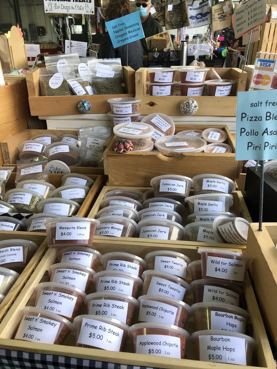 HeyRose2's tweet image. California Sweet Basil, Maple Garlic Blend, Turmeric &amp;amp;  Z’atar are just a few culinary herbs, spices &amp;amp; blends you’ll find @HeyRose2 

Check us out.  Saturdays @CNYRMA 
Park St., Syracuse, NY.