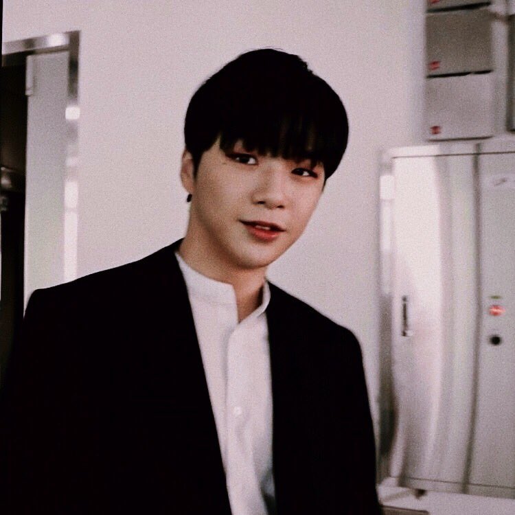 __yourcigarette's tweet photo. #강다니엘 #KANGDANIEL https://t.co/mKo2RUfmmu