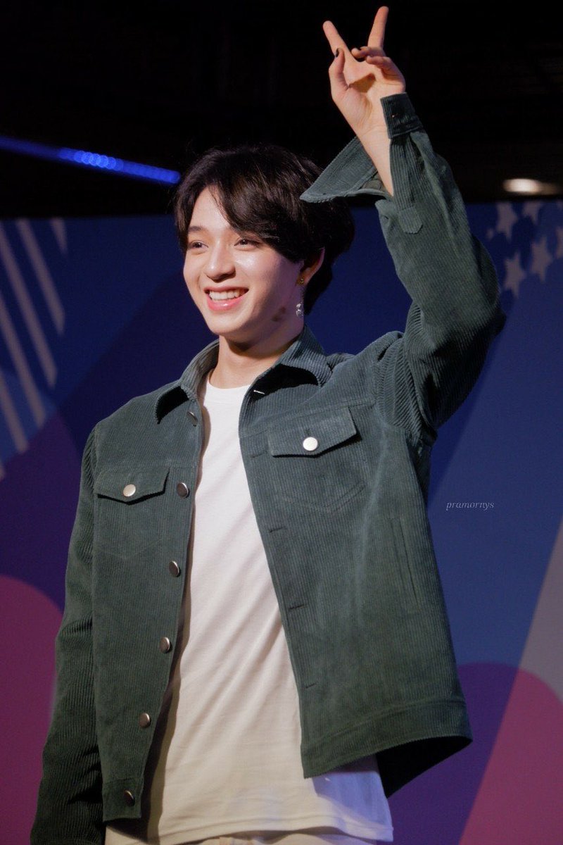 SWP_ploy's tweet photo. รอแล้วนะ
#WhatIsFantopia
#บาสเด็กอ้วนที่เเท้จริง https://t.co/mmMWSyYFJ9