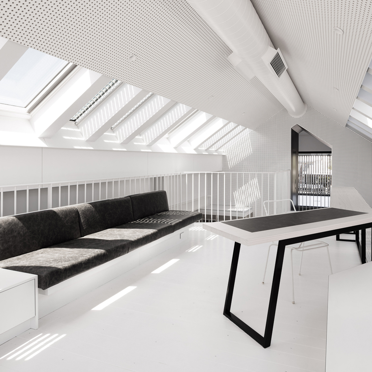 unioslight's tweet photo. #2020WAArchitectureLightingAward 'home' renovation optimises future opportunity. Strategically-placed luminaires smoothly transition day into night. 

EXPLORE > https://t.co/18dc14Abwp

#homeoffice #eclipseglide #kobetrack #titaniumdownlight #cuardrosteplight #design #lighting https://t.co/NOTDKtT9wY