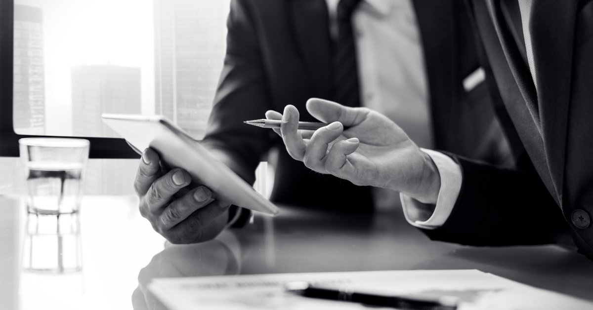 Contractify_'s tweet photo. Je business blijft groeien. Zo ook het aantal contracten. Voordat je het weet zit je met heel wat meer contracten. Stilaan begin je het overzicht te verliezen. Wie is nu waar vr verantwoordelijk?Wie volgt er wat op?Contractify lost dat op! Hoe?👉https://t.co/Q2FvsFbdqW #legaltech https://t.co/WWTCiOnQDw