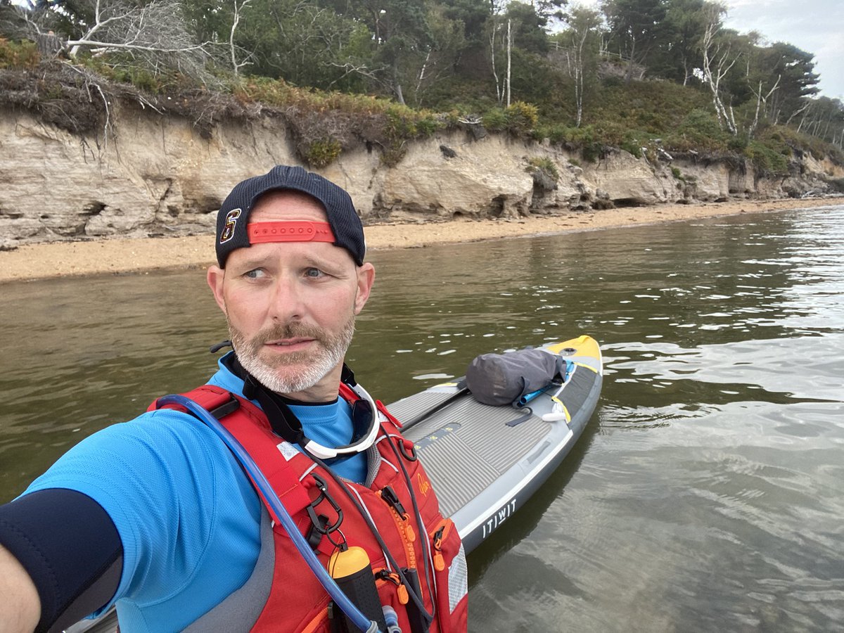 pageandy's tweet photo. SUP Boarding Poole quay round Brownsea island and back ! Wow https://t.co/uAeNi9Yz5y