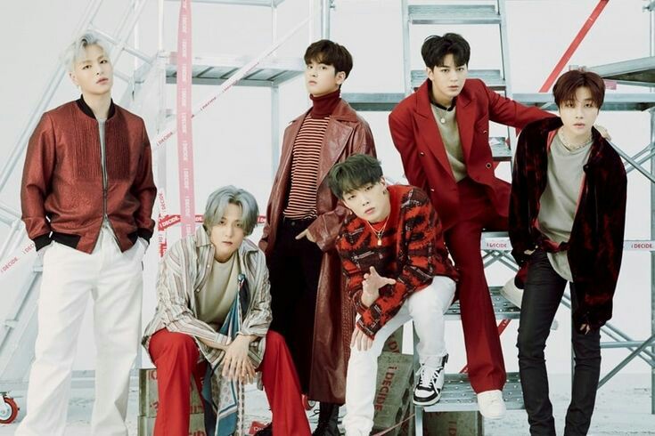 And last but not least, to our pretty boy,  #IKON We are (very very) looking forward to new activities for  #IKON as a group or solo. We know very well,  #IKON has many members who each have the potential to advance ;)