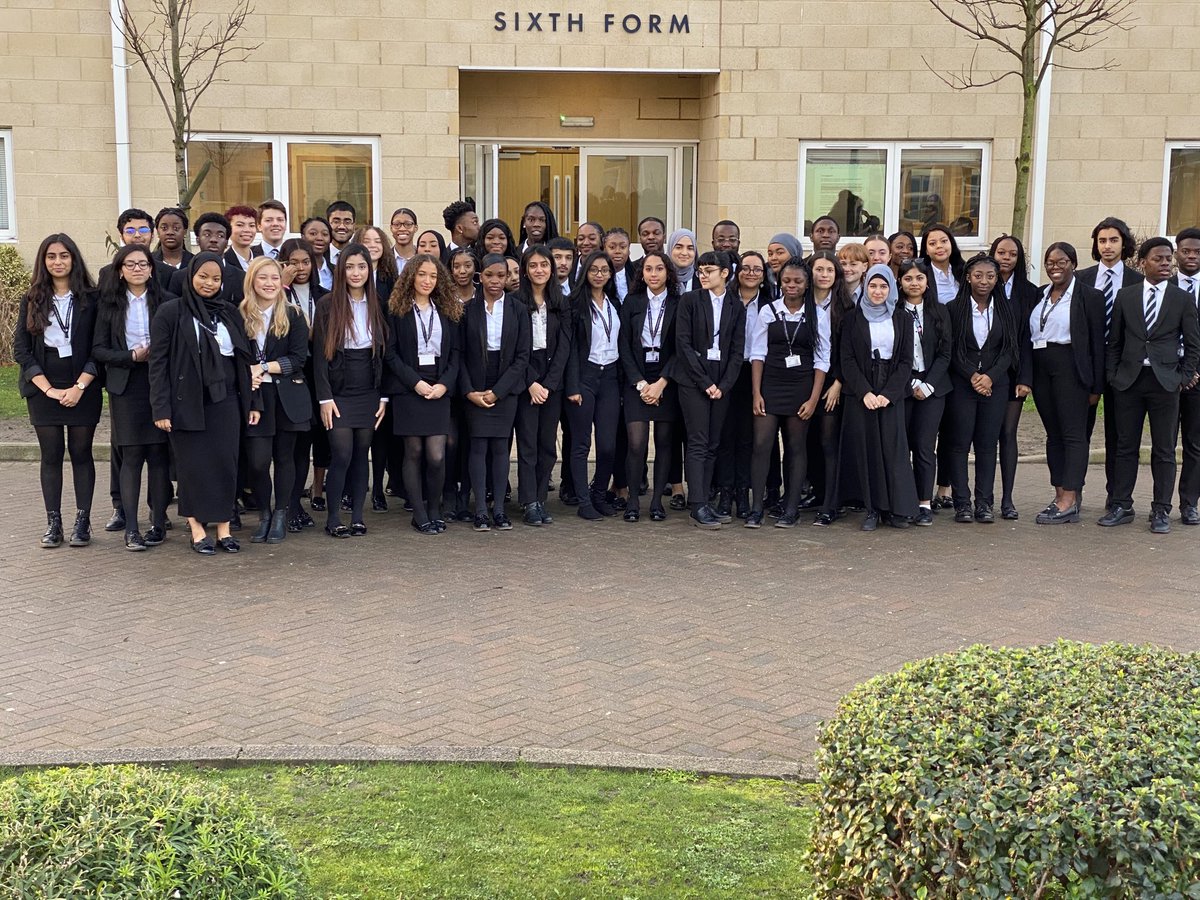 BramptonManor1's tweet photo. For a 3rd year running over 100 students achieve straight A*-A grades.The class of 2020 have broken our impressive record of 38 Oxbridge places in 2019. This incredible success is despite a fundamentally flawed system.These talented students deserve even better results than this. https://t.co/DzUMed50M9