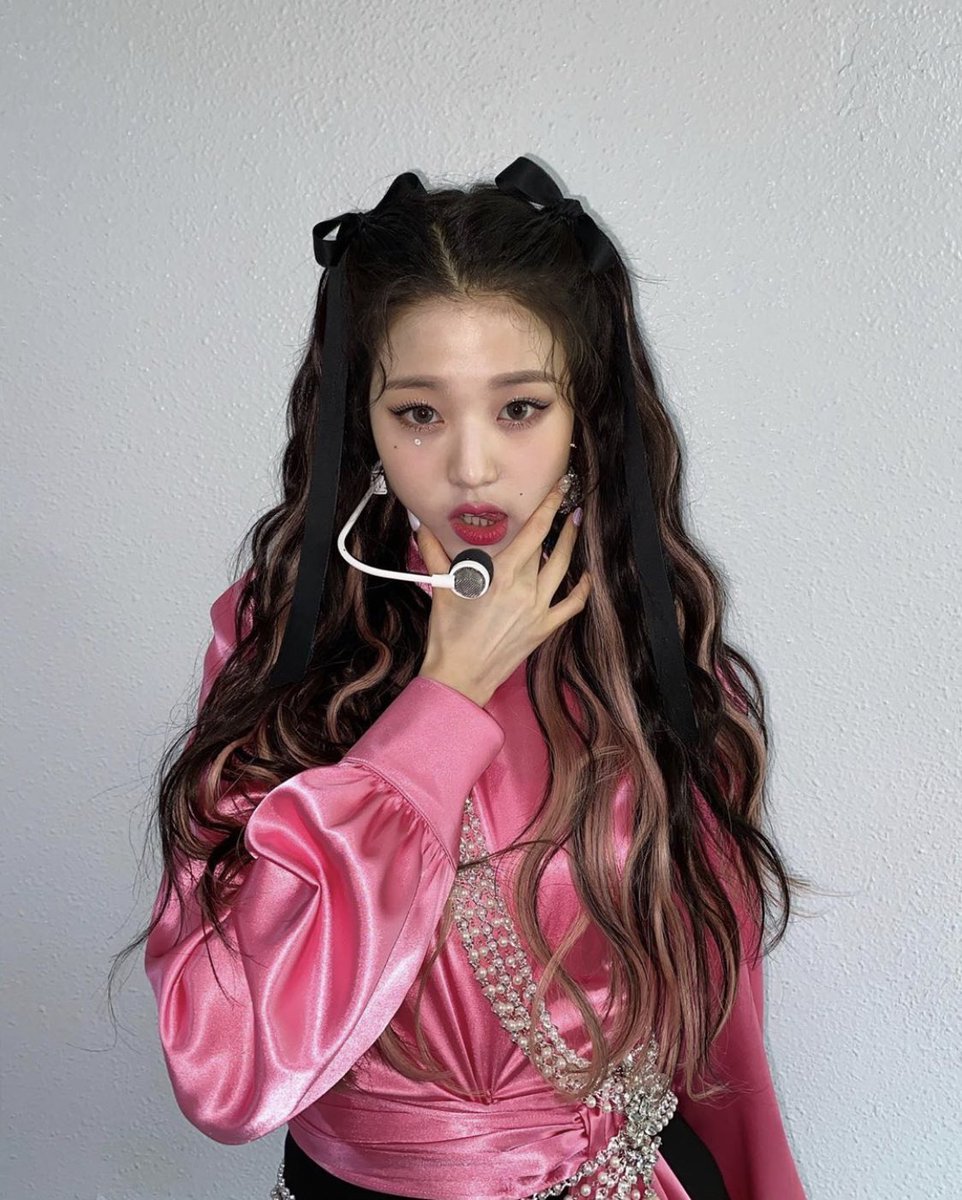 코덕のえみり 韓国ドルメイク Twitterissa 最近アイドルの中でハーフツインとか お嬢要素のあるスタイリング流行ってきている気が 最近メイクも コーラル一択からピンク使う子が増えたしまたアイドルメイクの流れが変わるかもしれないね ᴗ 코덕のえみり 韓国ドルメイク Twitterissa 最近アイドルの中でハーフツインとか お嬢要素のあるスタイリング流行ってきている気が 最近メイクも コーラル一択からピンク使う子が増えたしまたアイドルメイクの流れが変わるかもしれないね ᴗ