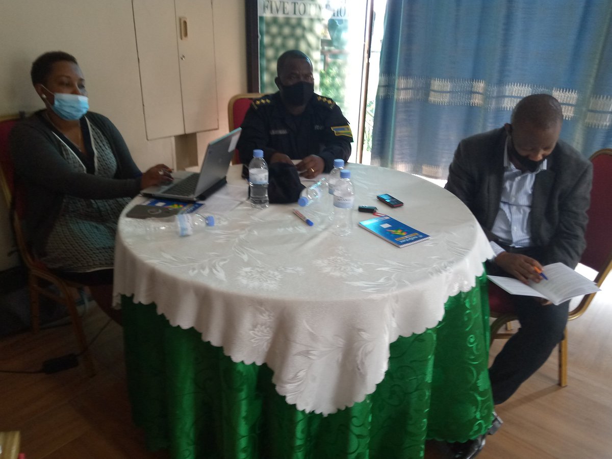 NUDOR_Rw's tweet photo. Different leaders from @KicukiroDistr and sector level including @RIB_Rw and @Rwandapolice are being trained for 3 days by @NUDOR_Rw on international human #Rights,#treaties and rights of persons with #Disability and their integration into national framework @ncpdrwanda @RightsRw https://t.co/fR0hx8usYa