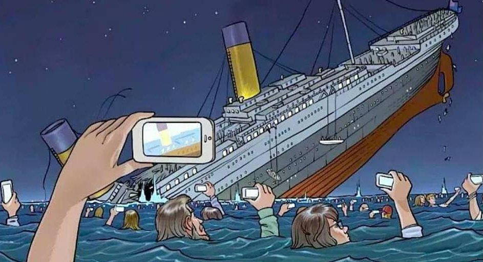 Pierre Nerval Imaginez Le Drame Du Titanic En T Co El3yjlfm5m Twitter Pierre Nerval Imaginez Le Drame Du Titanic En T Co El3yjlfm5m Twitter