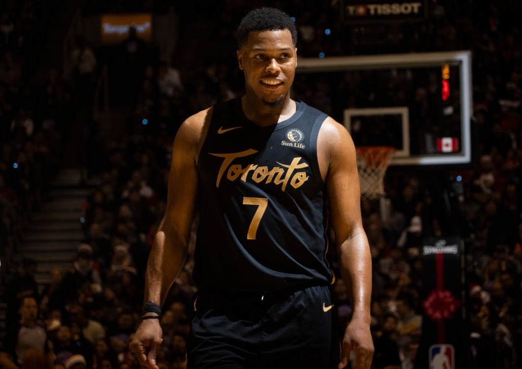 RaptorsBE's tweet photo. CONCOURS NBA TORONTO RAPTORS JERSEY
52 WINS ✅
#NBACHALLENGEFR2 @GrizzliesFR 
Gagnez le maillot NIKE City Edition de Lowry 🧬7️⃣ (XL) (en rupture de stock)
Pour gagner :
Retweet 🔁 le post
Follow ➡️ @RaptorsBE 
TAS : 3300 followers ou fin des Playoffs
#WeTheNorth #NBA #Raptors https://t.co/nGFh7ZgxQF
