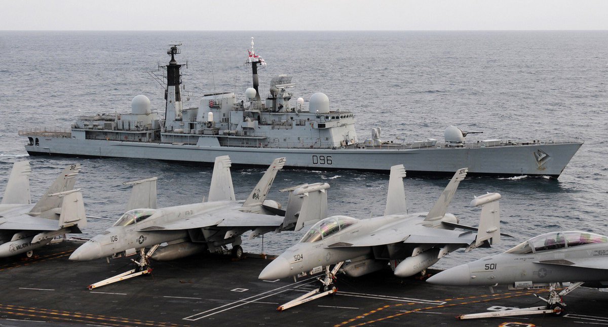 #OnThisDay 1991 Type 42 Destroyer HMS GLOUCESTER destroyed an Iraqi Silkworm missile bound for 
<a href="/USSMissouri/">Battleship Missouri</a> with her Sea Dart missile system during Op. Granby. The first Gulf War. <a href="/RoyalNavy/">Royal Navy</a>