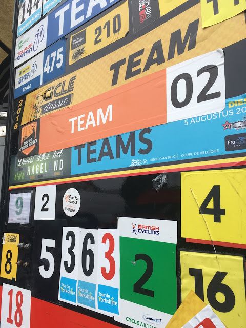 Leigh984's tweet photo. A look back at an eventful #CastleClassic race around #Leicester in 2018 https://t.co/VcUAsJg8ub @LeicesterTiH @visit_leicester @RideLeicester #weareleicester https://t.co/WUljZhPW8j